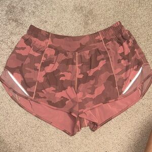Pink camo hotty hot 2.5 inch inseam